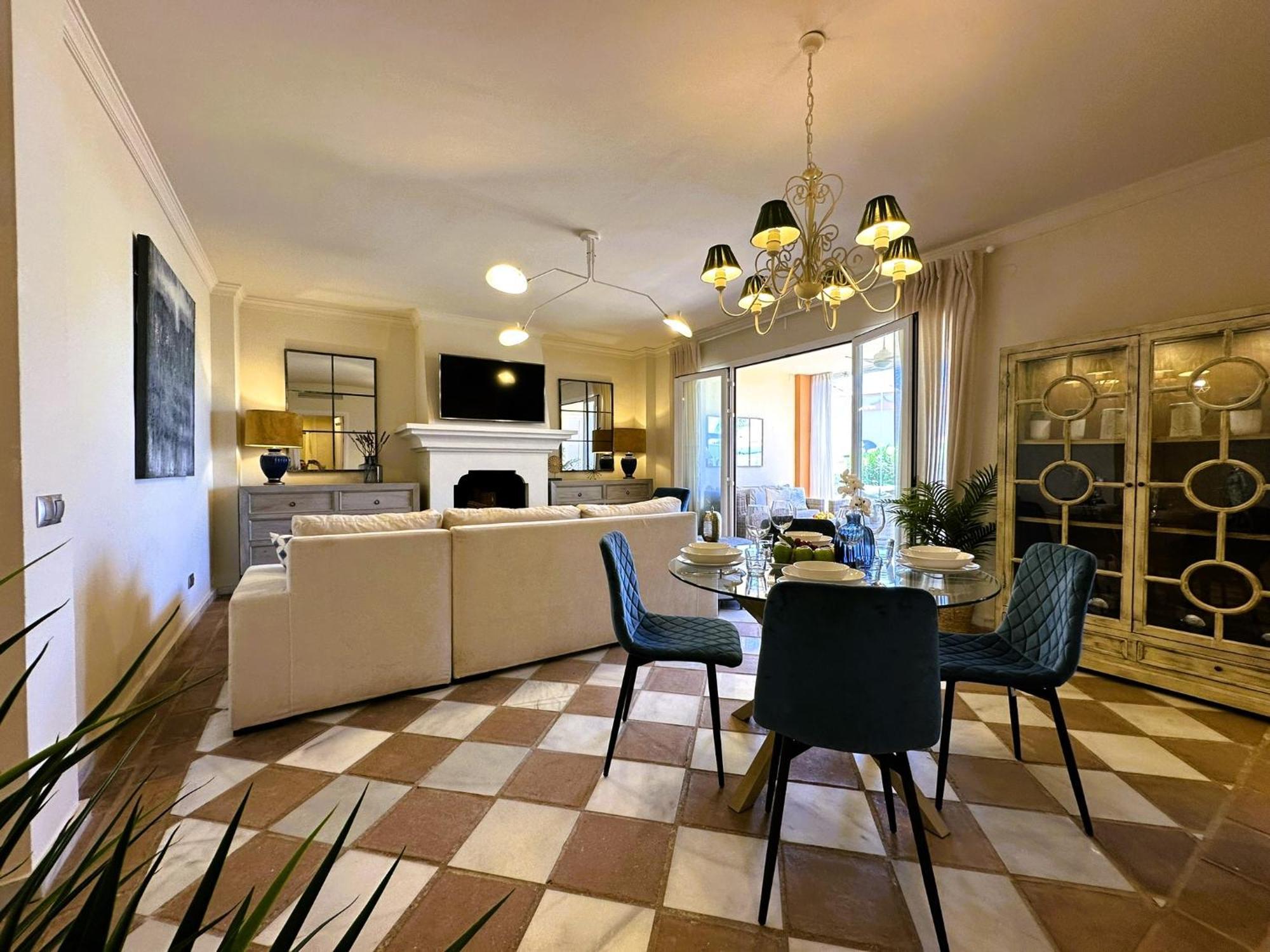 La Perla De Marakech Apartman Estepona Kültér fotó