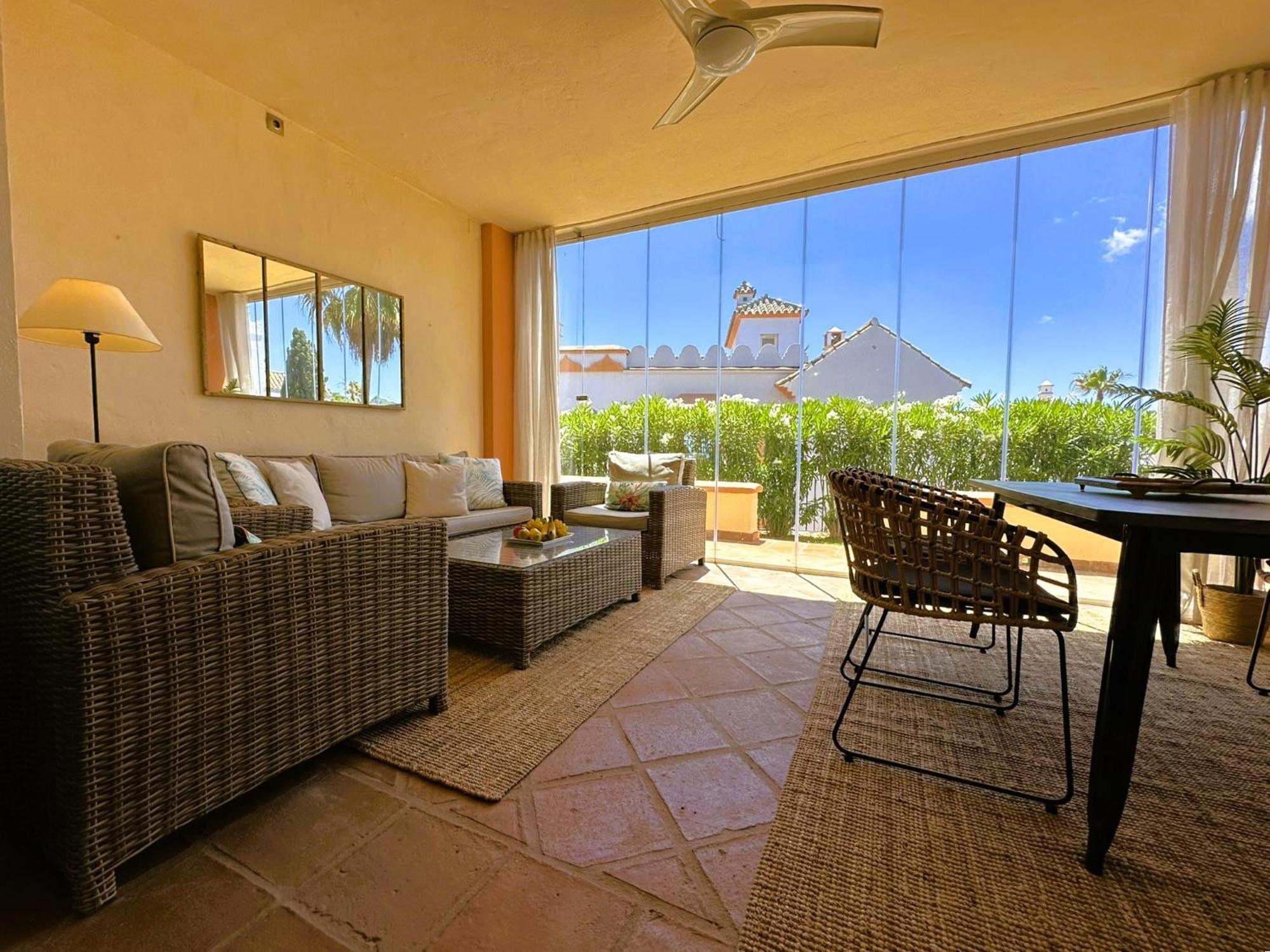 La Perla De Marakech Apartman Estepona Kültér fotó