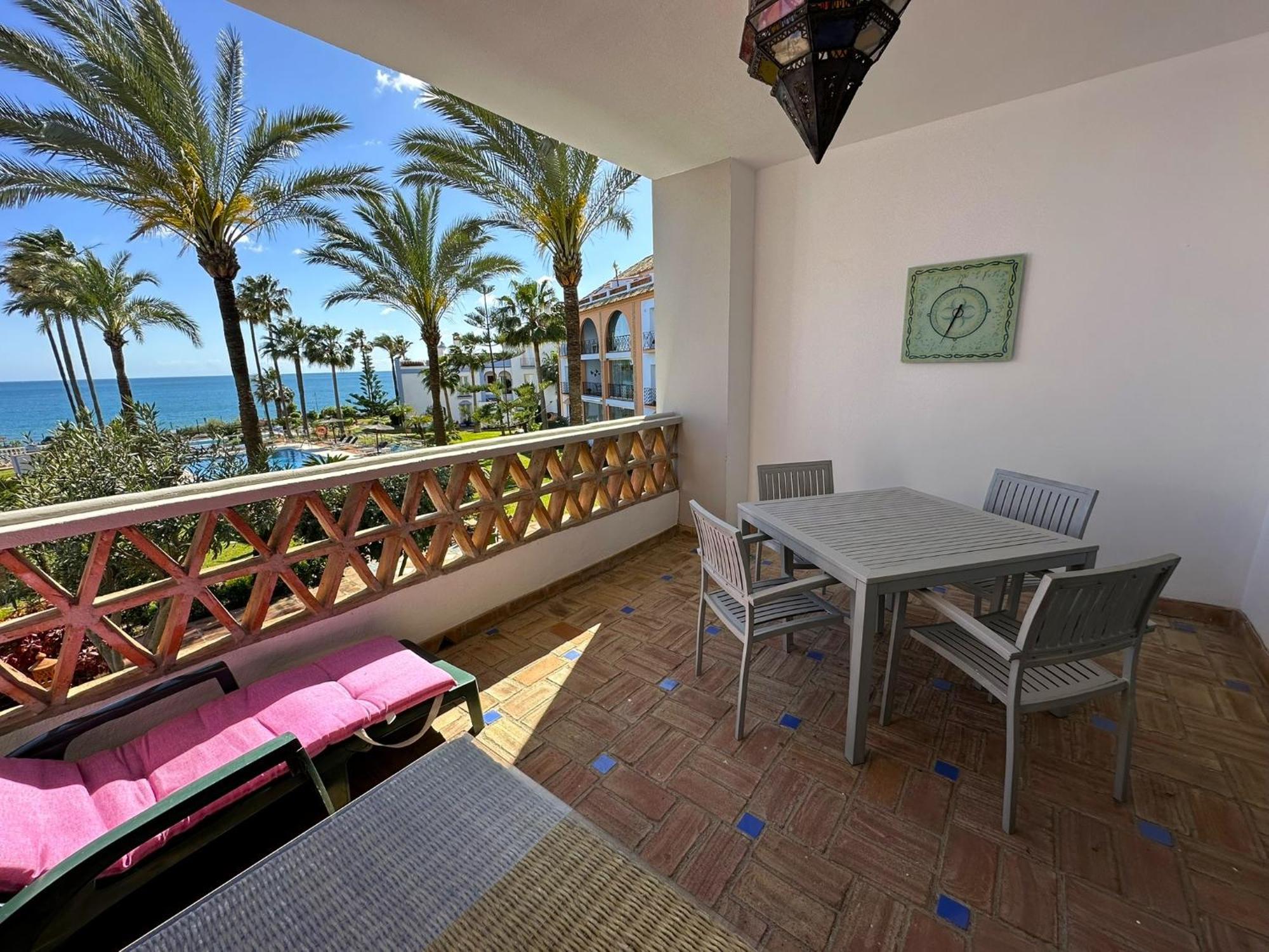 La Perla De Marakech Apartman Estepona Kültér fotó