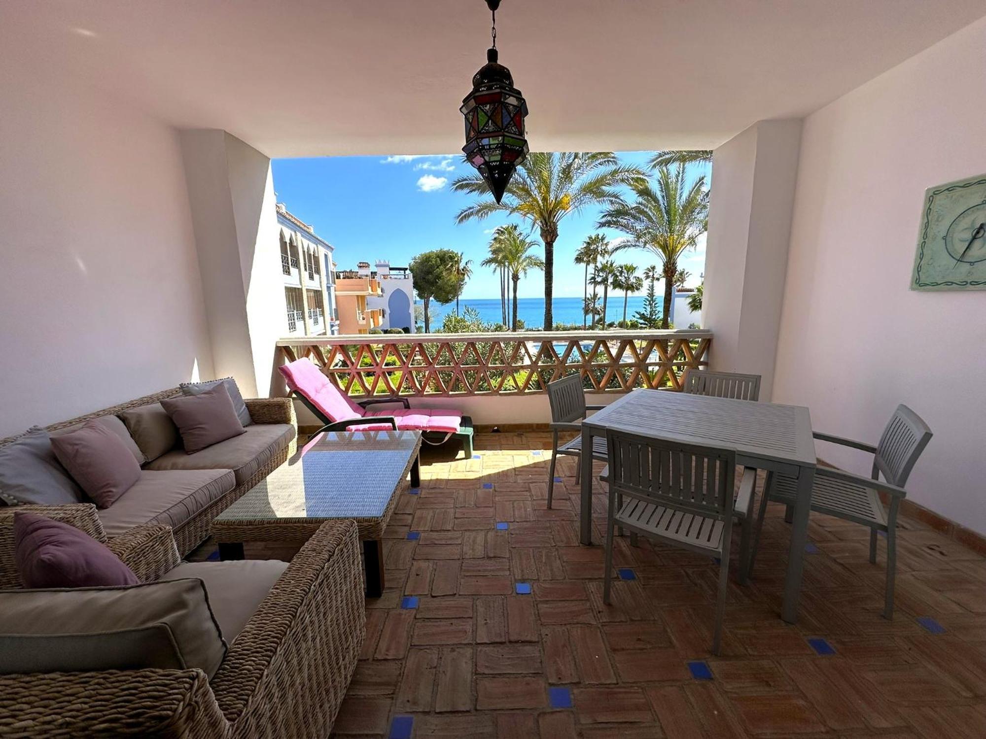 La Perla De Marakech Apartman Estepona Kültér fotó
